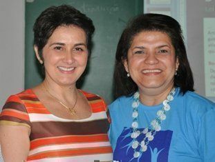 À esquerda, profª Silvia Lustosa e à direita, profª Fulgência Bandeira